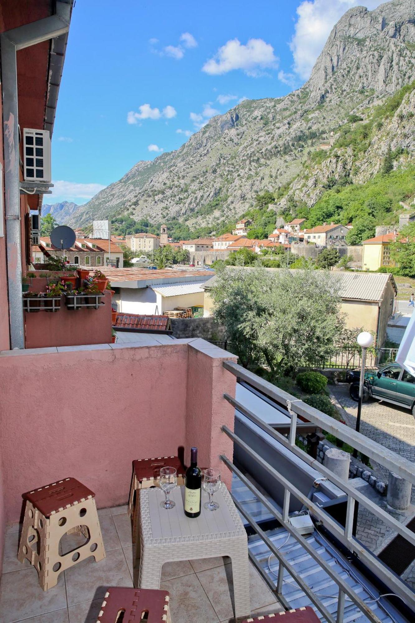Apartman Tina Gurdic Kotor Exterior foto